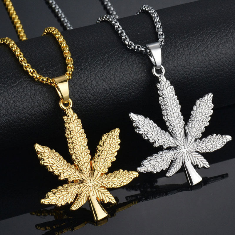 Hip Hop Gold and Silver Maple Leaf Necklace Domineering Men and Women Same Style Fashion Jewelry Hemp Leaf Pendant