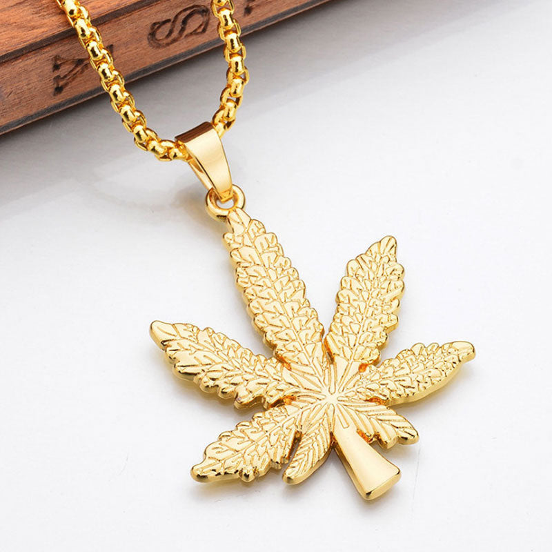 Hip Hop Gold and Silver Maple Leaf Necklace Domineering Men and Women Same Style Fashion Jewelry Hemp Leaf Pendant